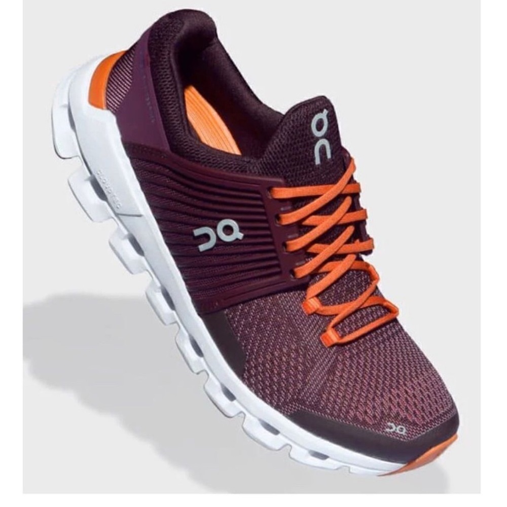 On Running Women’s Plum /dawn Running shoes lace up cloudswift mesh Sneakers 9.5